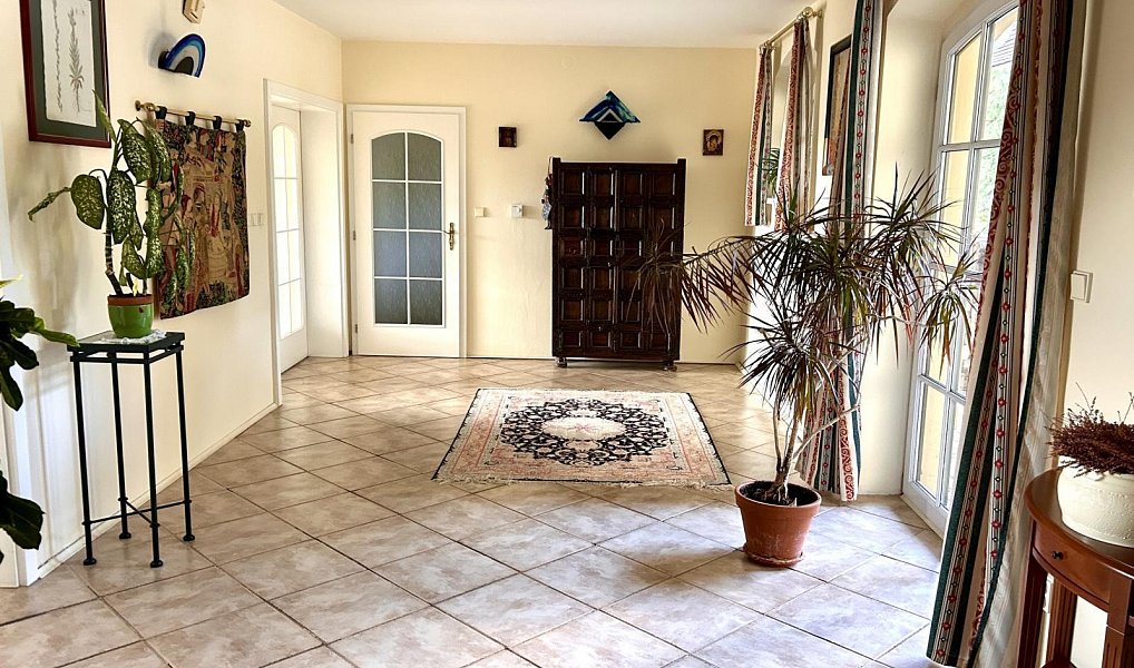 Prodej domu 392 m² s pozemkem 3 190 m², Olšany – náhled fotky 16