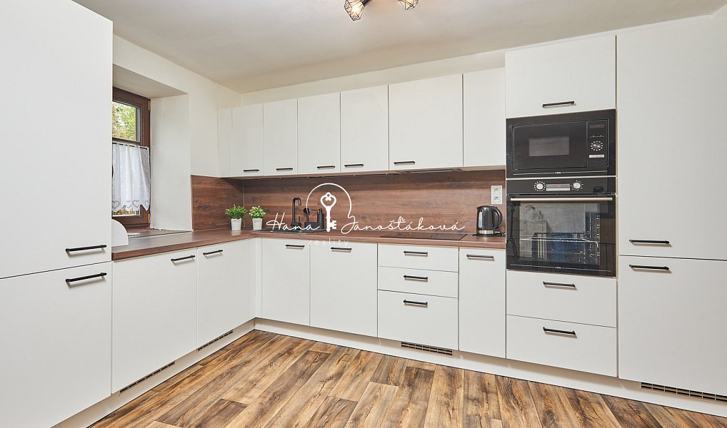 Prodej domu 80 m² s pozemkem 99 m², Trhové Sviny – náhled fotky 5