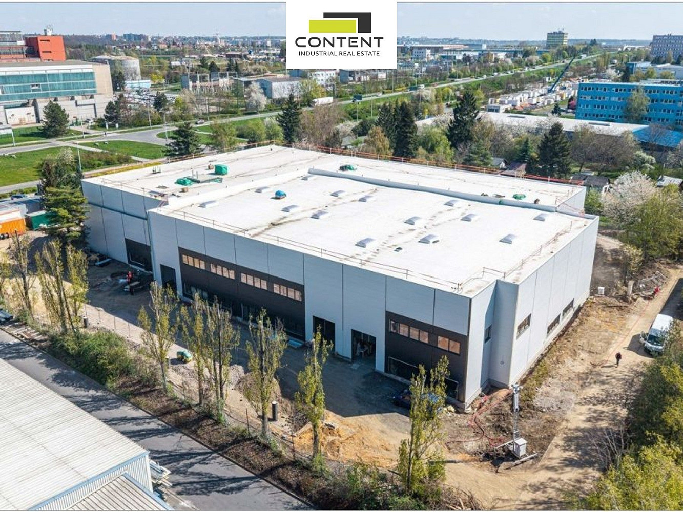 Pronájem skladovacích prostor 1 098 m²