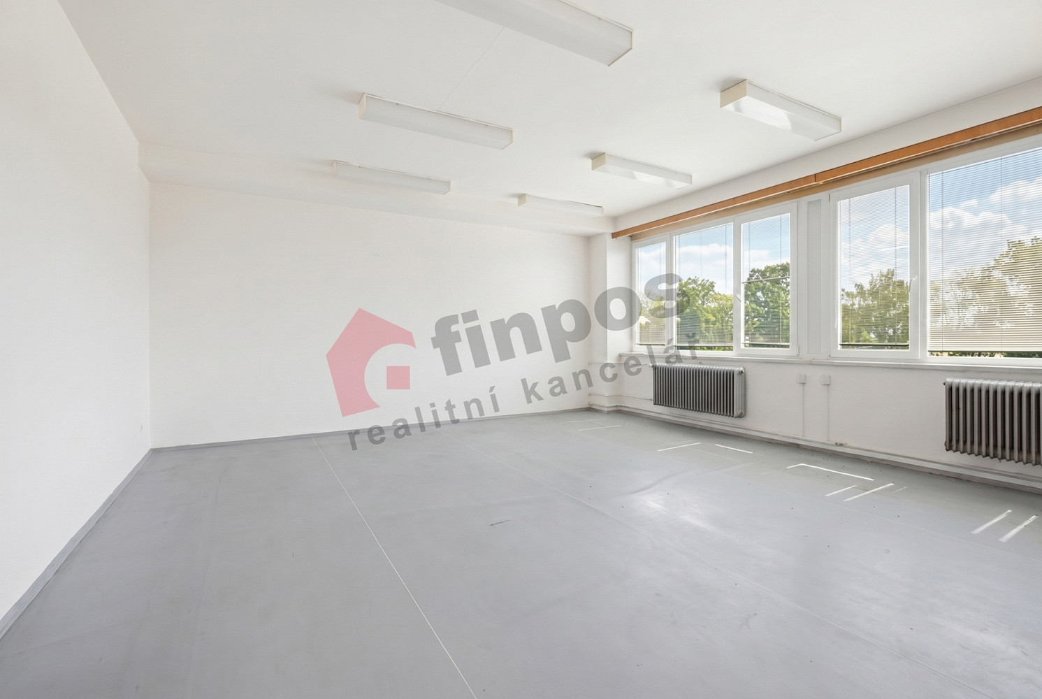 Pronájem kanceláře 131 m² – fotografie 2