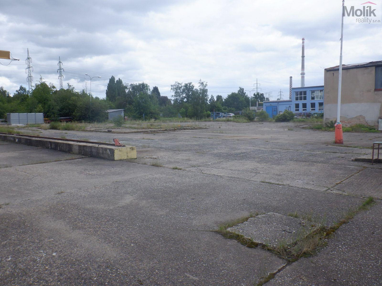 Pronájem výrobních prostor 2 500 m² – fotografie 3