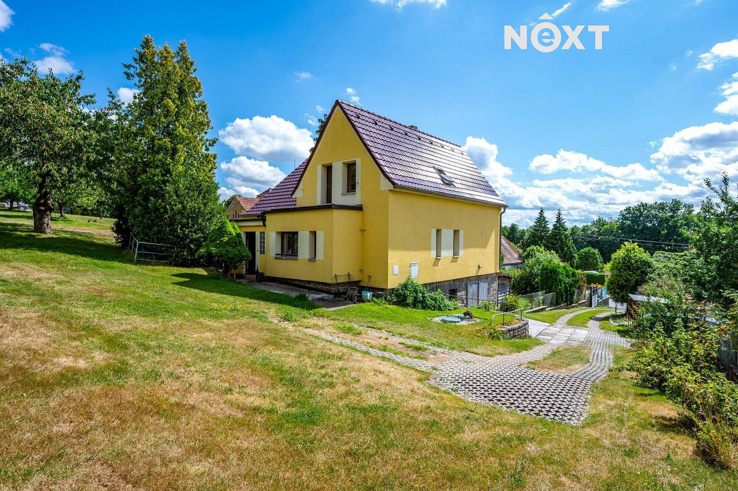 Prodej domu 143 m² s pozemkem 2 688 m² — photo 2