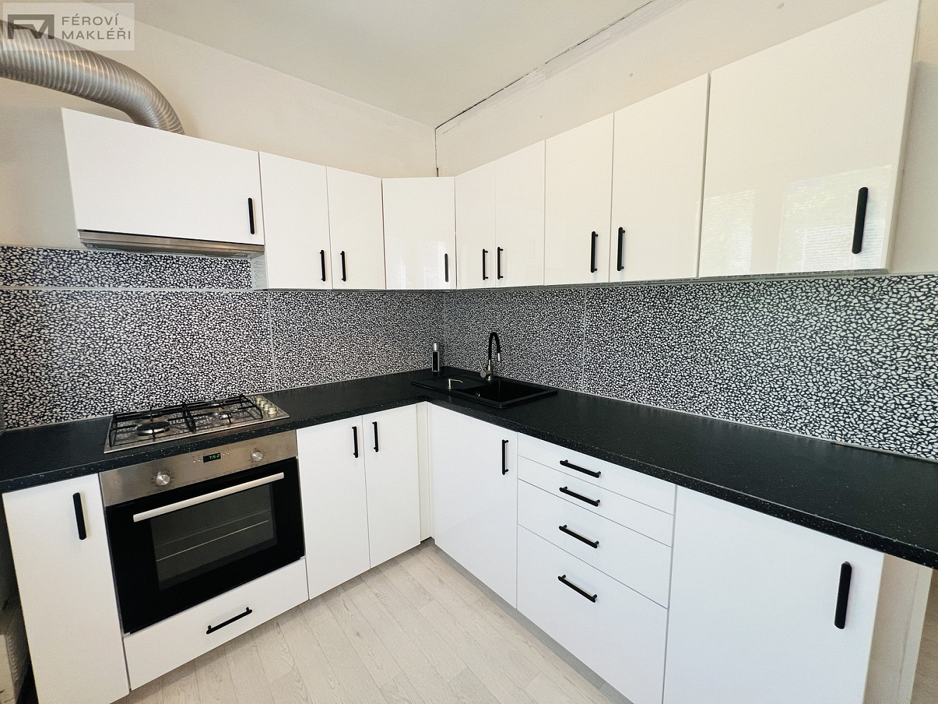 Pronájem bytu 2+1 54 m²