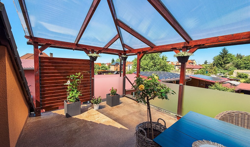 Prodej domu 147 m² s pozemkem 858 m², Unhošť – náhled fotky 2