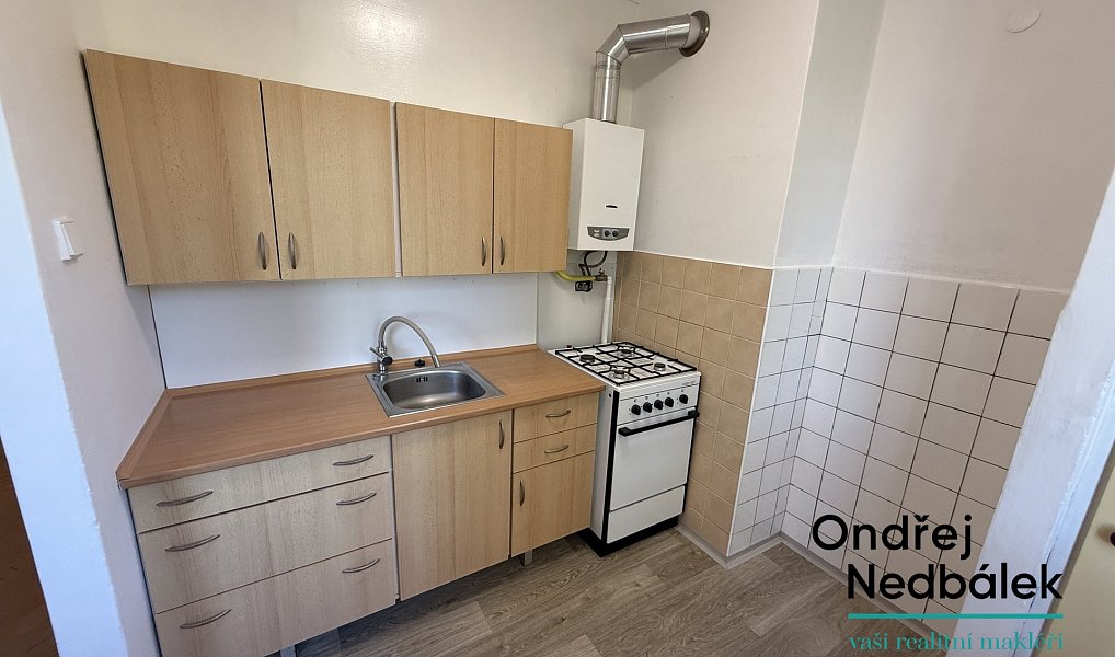 Pronájem bytu 3+1 56 m², Vsetín – náhled fotky 2