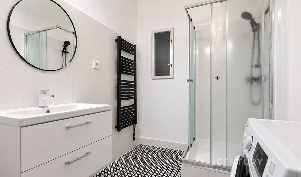 Pronájem bytu 2+kk 52 m², Praha – náhled fotky 3