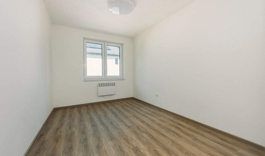 Prodej domu 160 m² s pozemkem 1 748 m², Úhřetice – náhled fotky 8