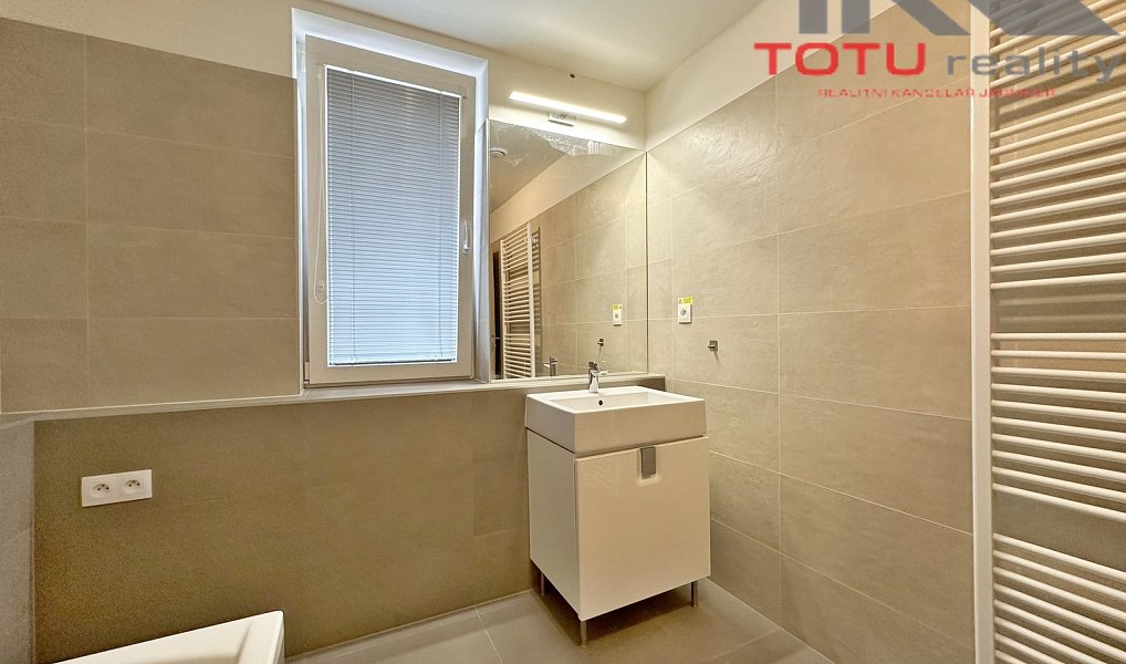 Pronájem bytu 3+kk 82 m², Jaroměř – náhled fotky 7