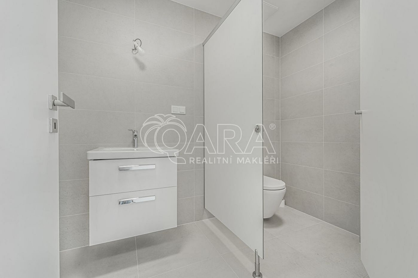 Pronájem kanceláře 96 m² – fotografie 5