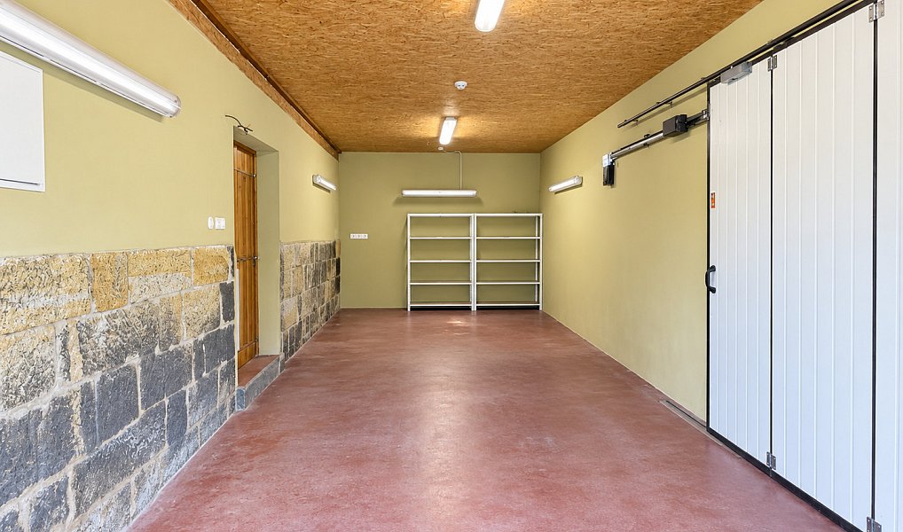 Prodej domu 140 m² s pozemkem 15 000 m², Lanžov – náhled fotky 43