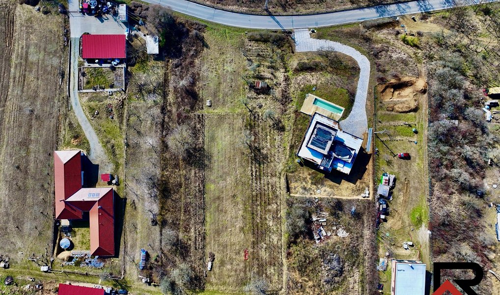 Prodej stavebního pozemku 1 815 m², Dolní Kounice – náhled fotky 5