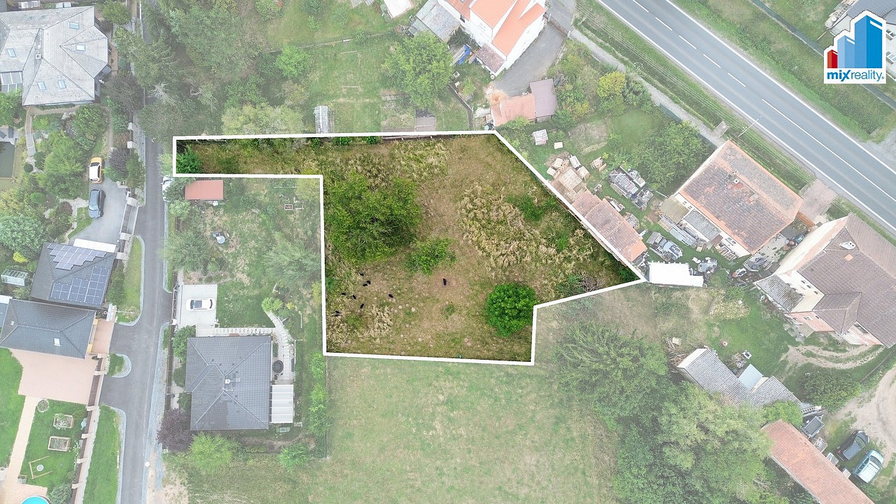 Prodej stavebního pozemku 1 285 m²