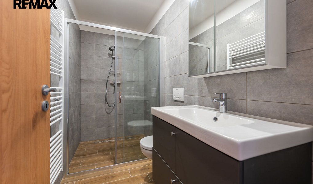 Prodej domu 675 m² s pozemkem 2 791 m², Čelákovice – náhled fotky 20