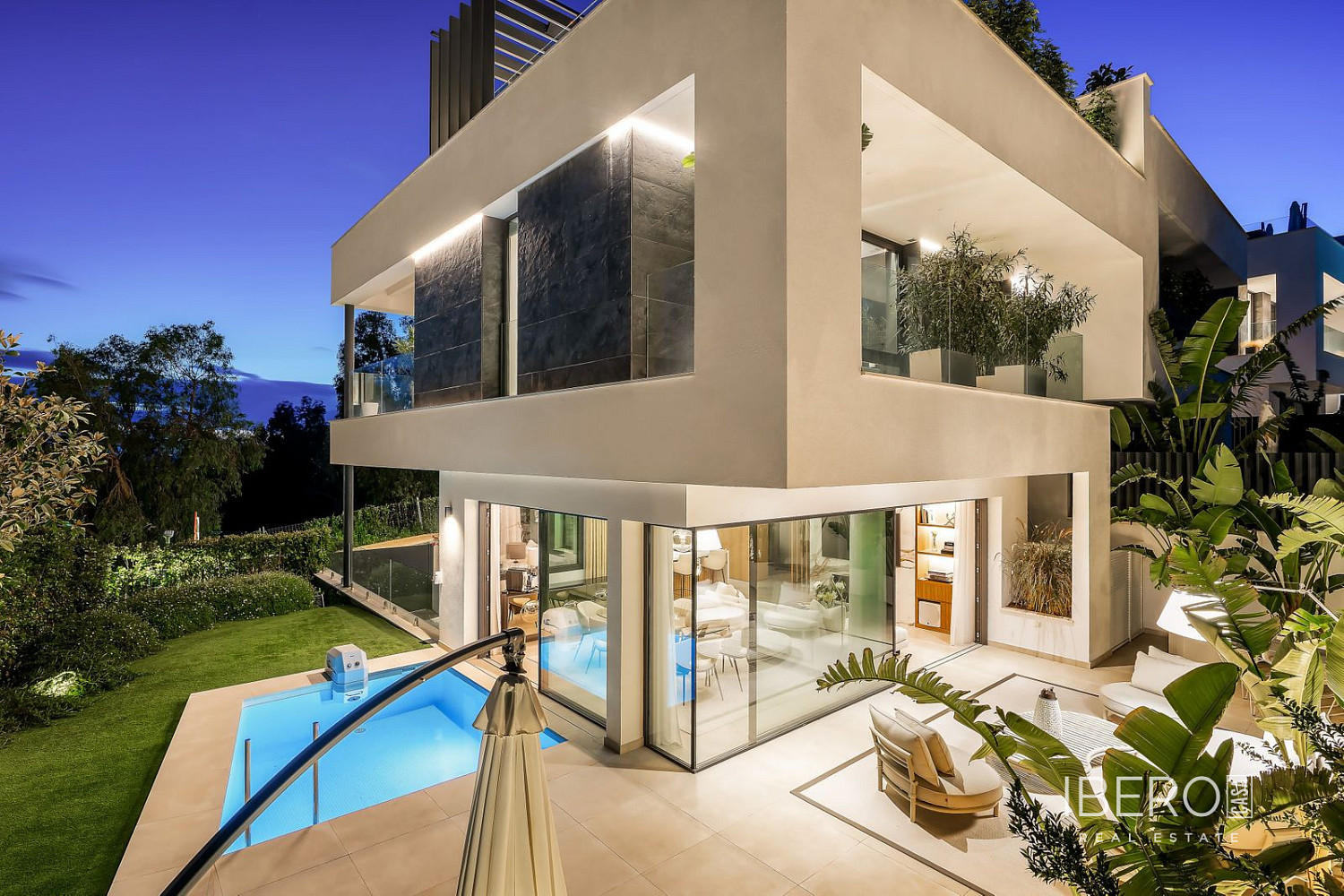 Casa 5+kk – Málaga, Vistafranca, Carretera de Cádiz - Vista 5