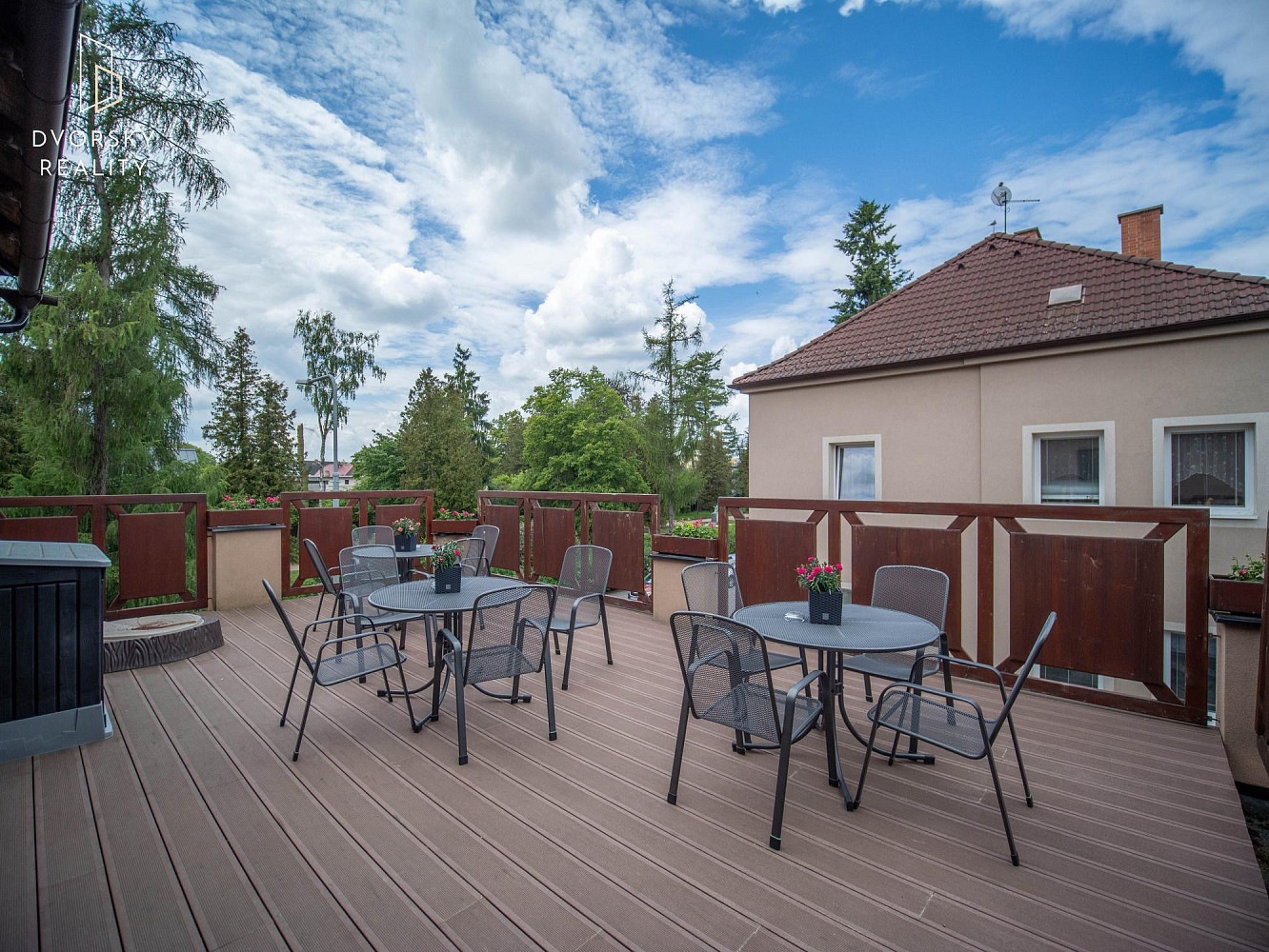 Prodej ubytovacího objektu 1 213 m² — photo 4
