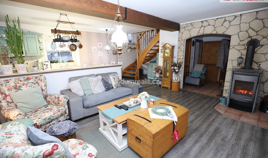 Prodej domu 150 m² s pozemkem 433 m², Cheb – náhled fotky 2