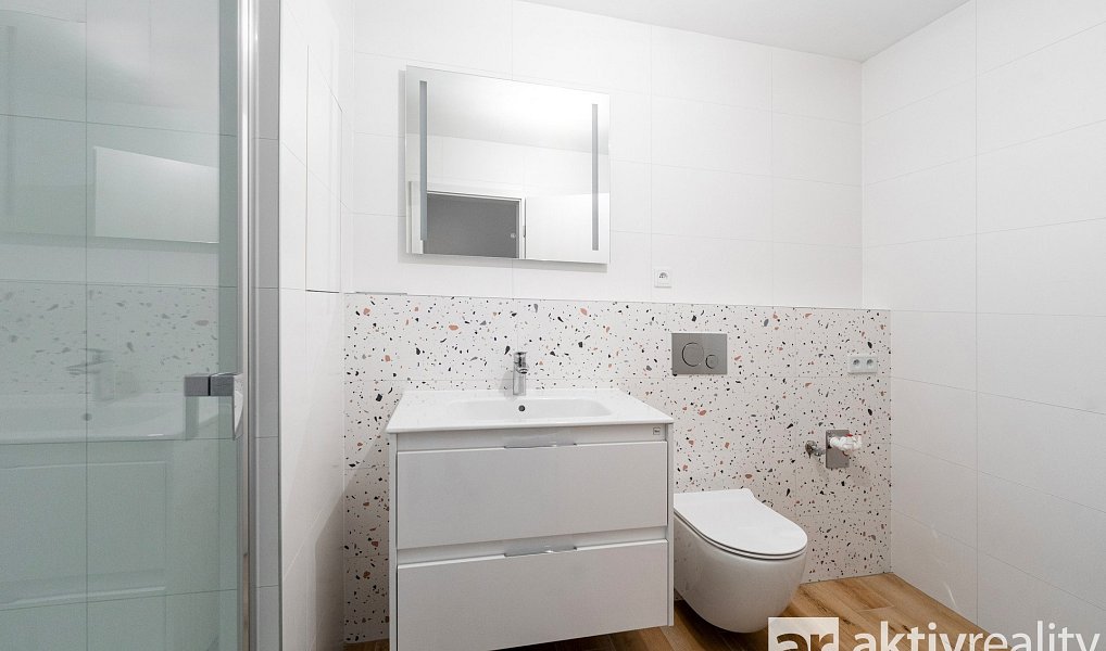 Prodej bytu 1+kk 35 m², Plzeň – náhled fotky 9