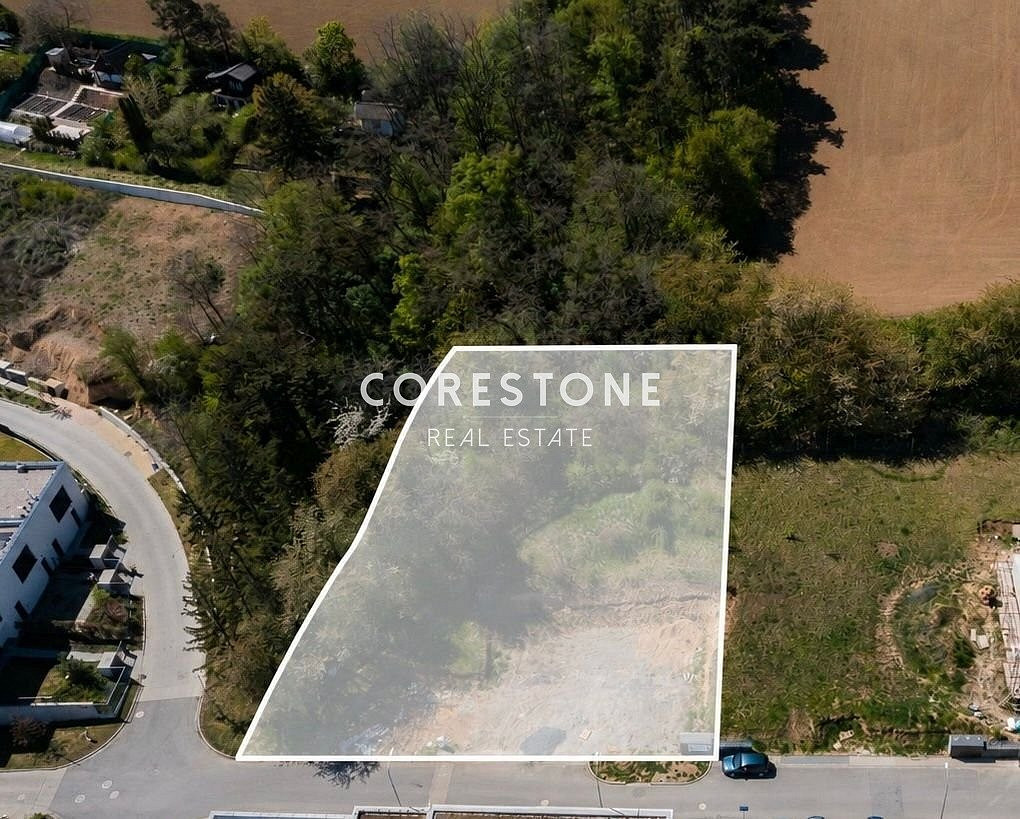 Prodej stavebního pozemku 1 353 m² – fotografie 3