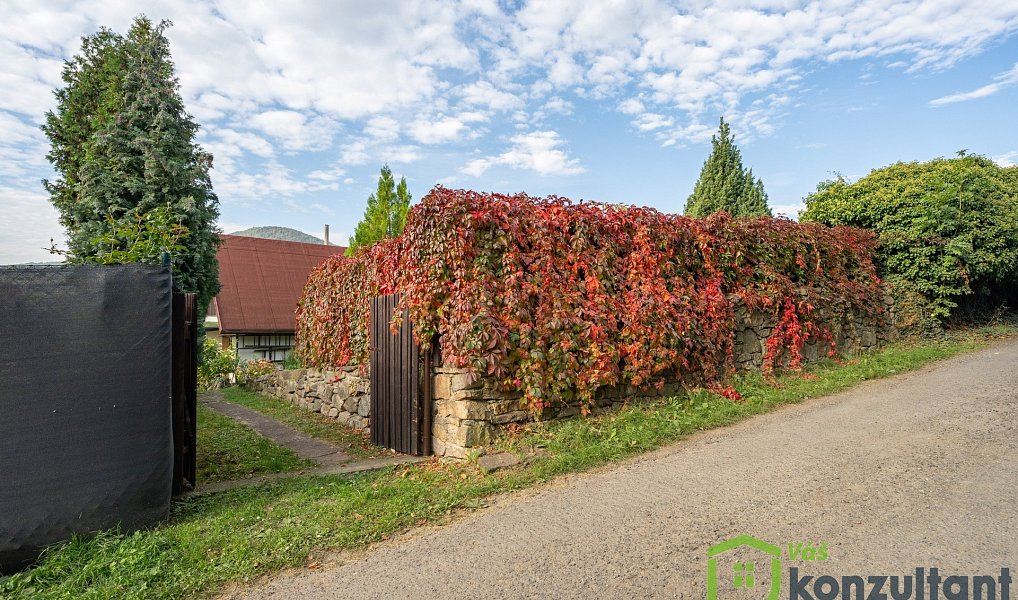 Prodej zahrady 1 133 m², Malé Žernoseky – náhled fotky 4