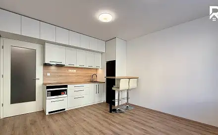 Pronájem bytu 1+kk 27 m²