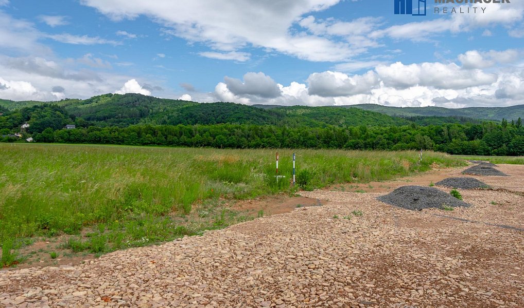 Prodej stavebního pozemku 871 m², Dubí – náhled fotky 33