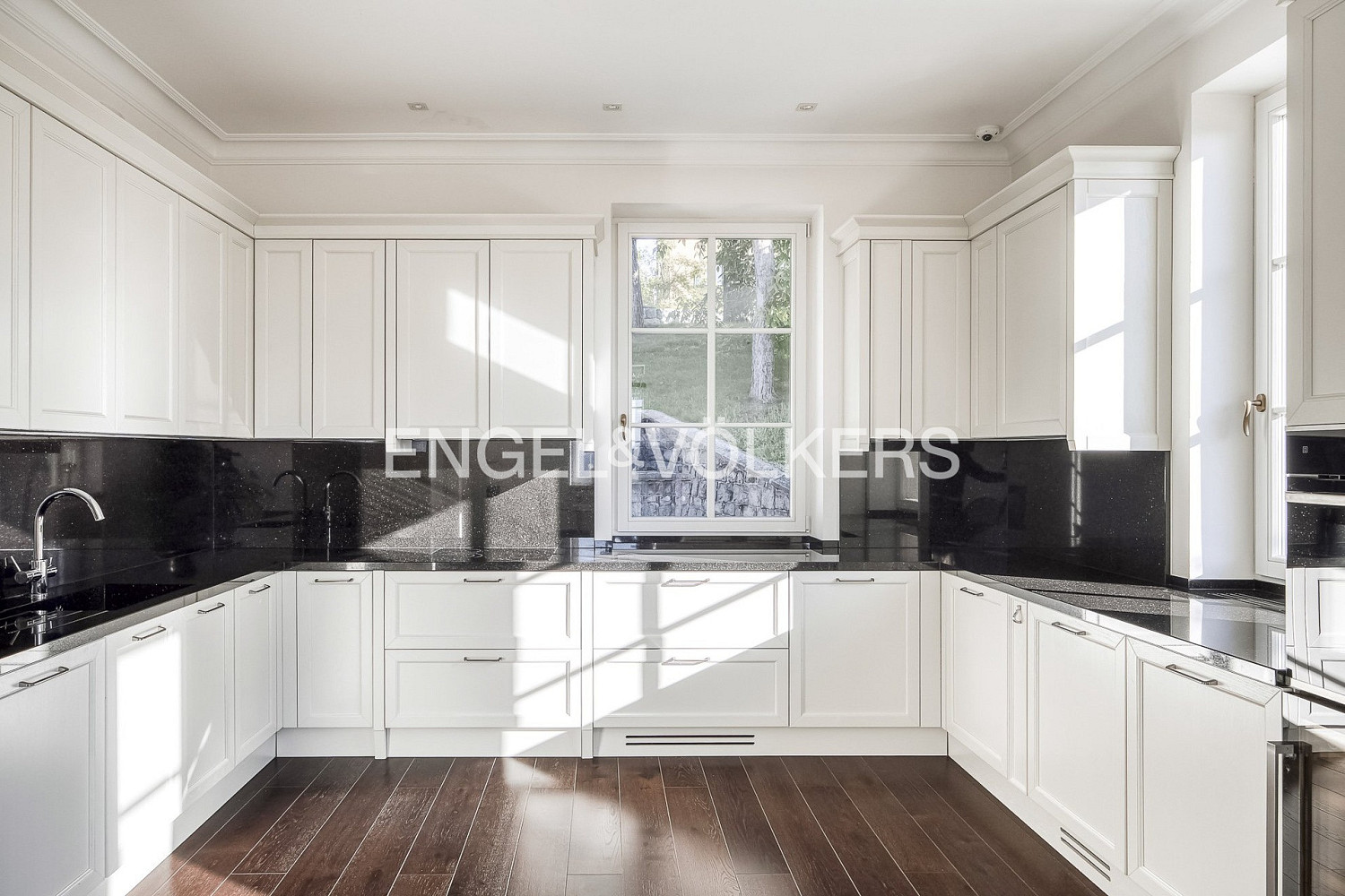 Prodej domu 345 m² s pozemkem 1 347 m² – fotografie 5