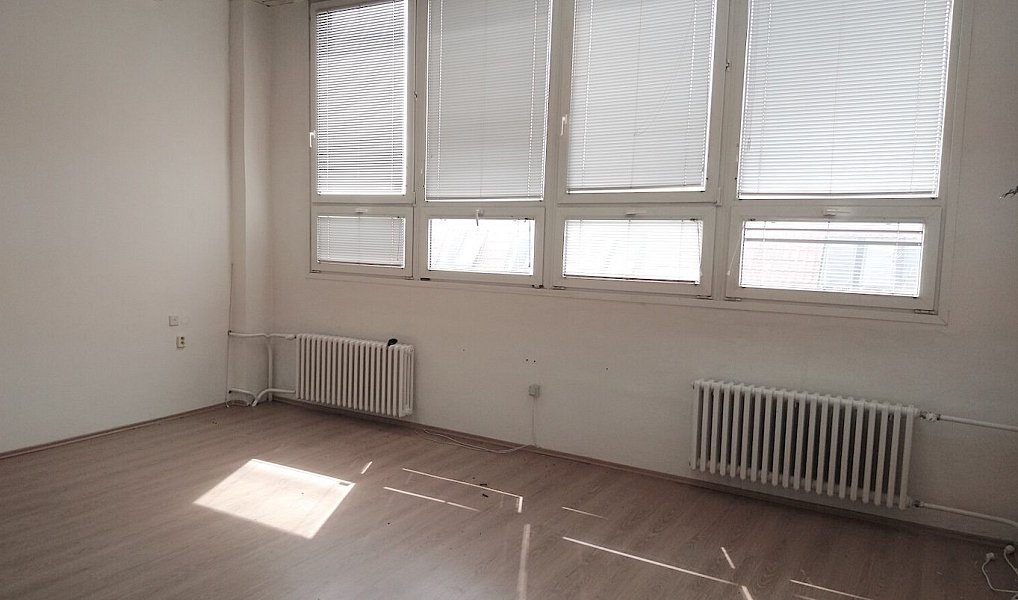 Pronájem kanceláře 148 m², Hodonín – náhled fotky 6