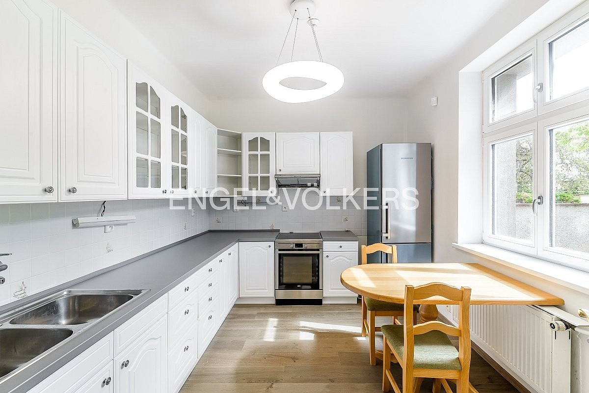 Pronájem domu 140 m² s pozemkem 218 m²