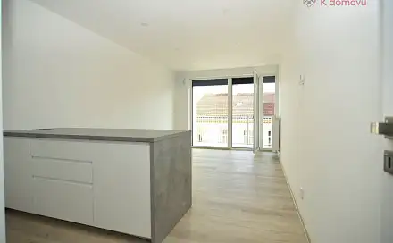 Pronájem bytu 1+kk 30 m², Francouzská, Brno - Zábrdovice