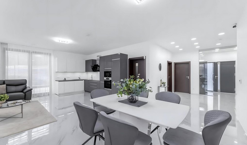 Prodej domu 290 m² s pozemkem 820 m², Praha – náhled fotky 6