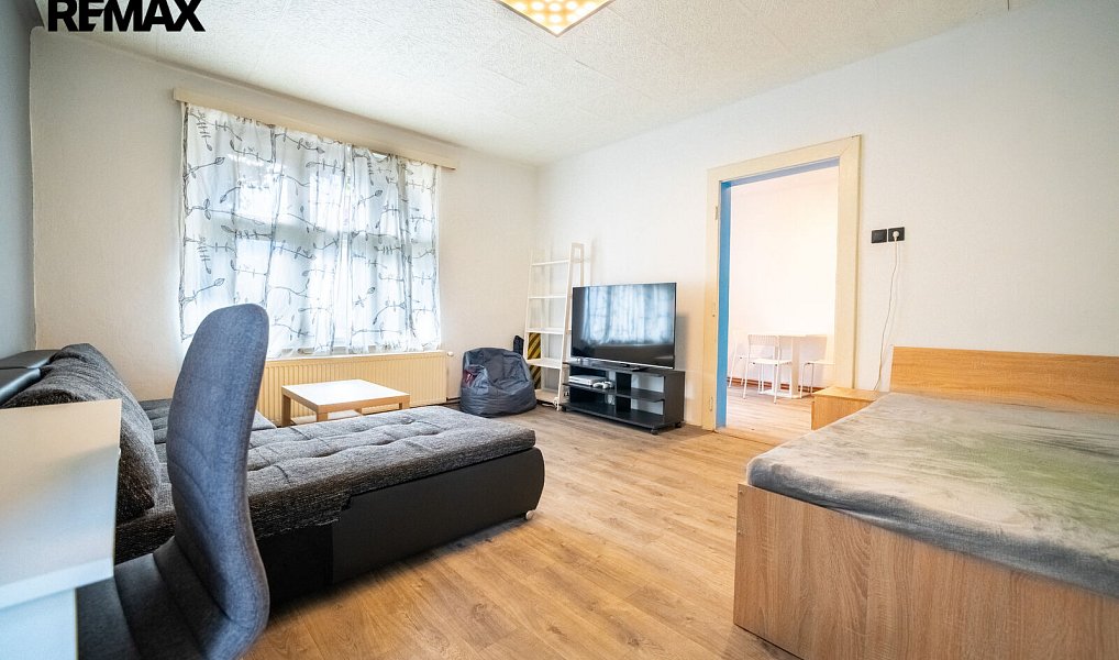 Prodej domu 259 m² s pozemkem 812 m², Jaroměř – náhled fotky 8