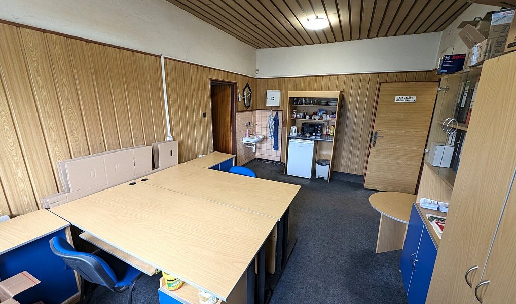 Prodej výrobních prostor 1 300 m², Chotyně – náhled fotky 19