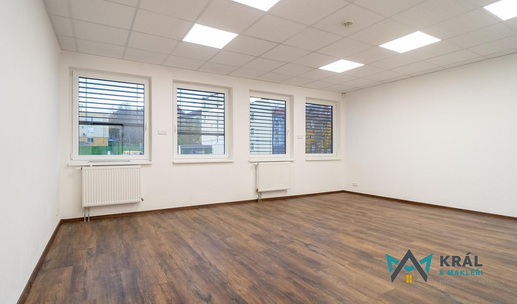 Pronájem kanceláře 28 m², Ústí nad Labem – náhled fotky 2