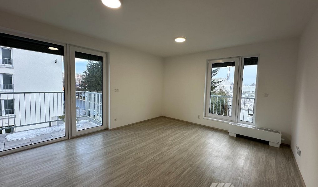 Pronájem bytu 1+kk 26 m², Otrokovice – náhled fotky 6