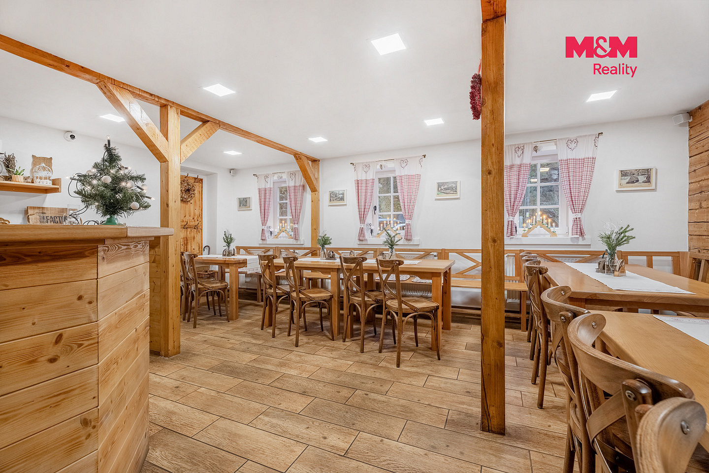 Prodej ubytovacího objektu 300 m² — photo 3