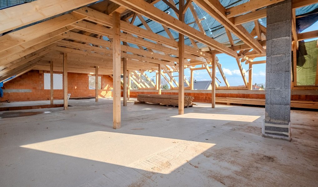 Prodej domu 355 m² s pozemkem 786 m², Křinec – náhled fotky 11