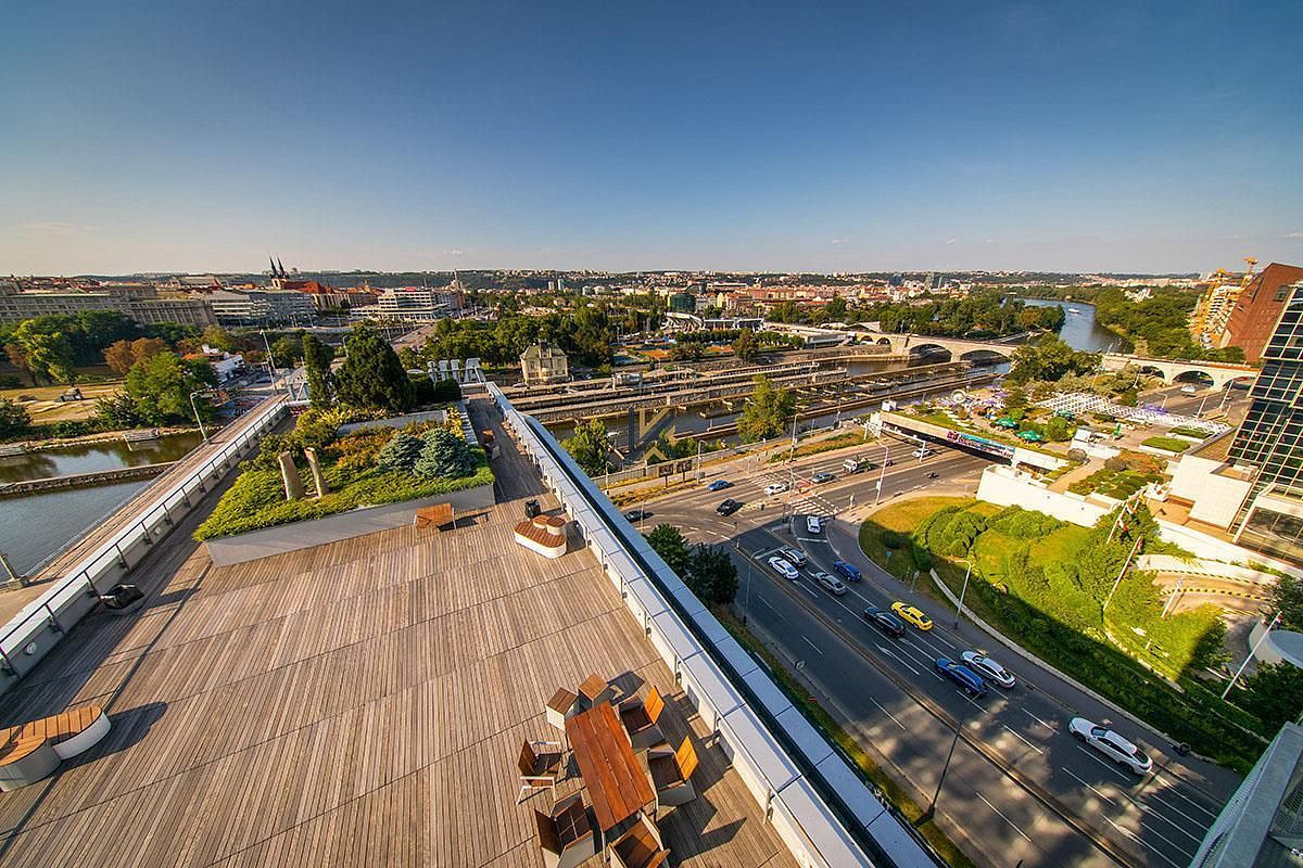 Pronájem kanceláře 1 330 m² – fotografie 5