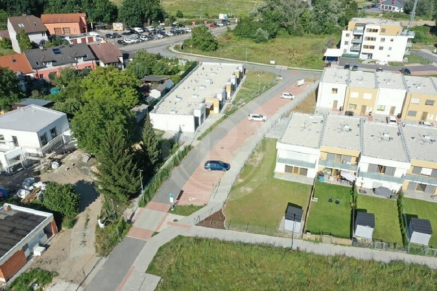 PRONÁJEM PARKOVACÍHO STÁNÍ Č.4, MLADÉ, ČESKÉ BUDĚJOVICE – fotografie 4