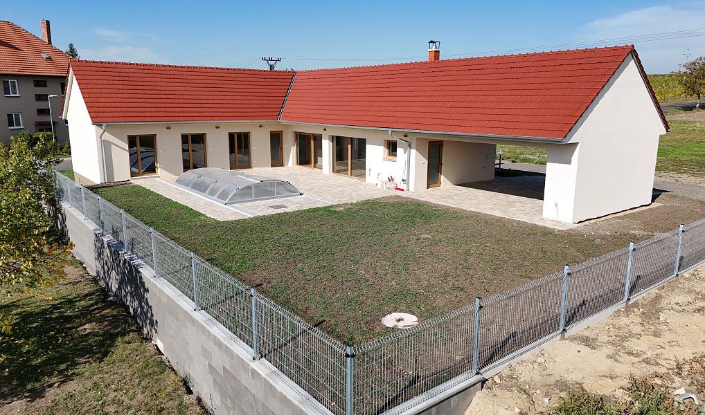 Prodej domu 175 m² s pozemkem 800 m², Vrbovec – náhled fotky 3