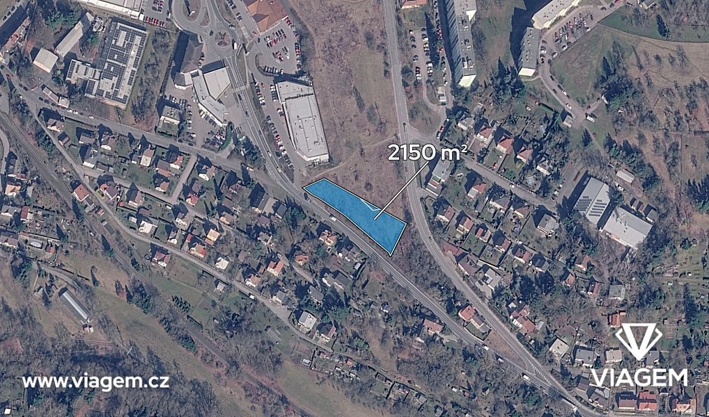 Prodej stavebního pozemku 1 075 m², Turnov – náhled fotky 2
