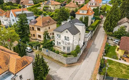 Prodej domu 289 m² s pozemkem 365 m², Strmý vrch, Praha 5 - Velká Chuchle