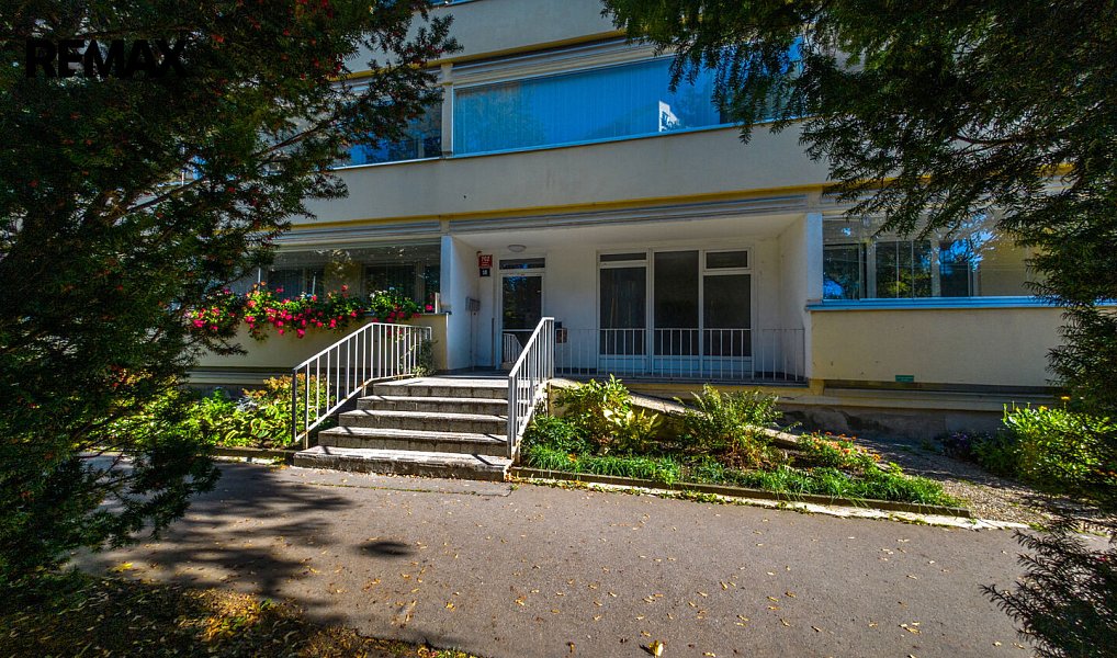 Prodej bytu 3+1, 74 m², Prosek, Praha 9, Praha