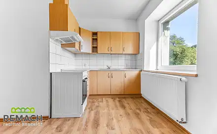 Pronájem bytu 2+kk 50 m², Hronov - Velký Dřevíč, okres Náchod