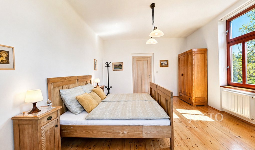 Prodej domu 257 m² s pozemkem 1 742 m², Heřmaň – náhled fotky 24