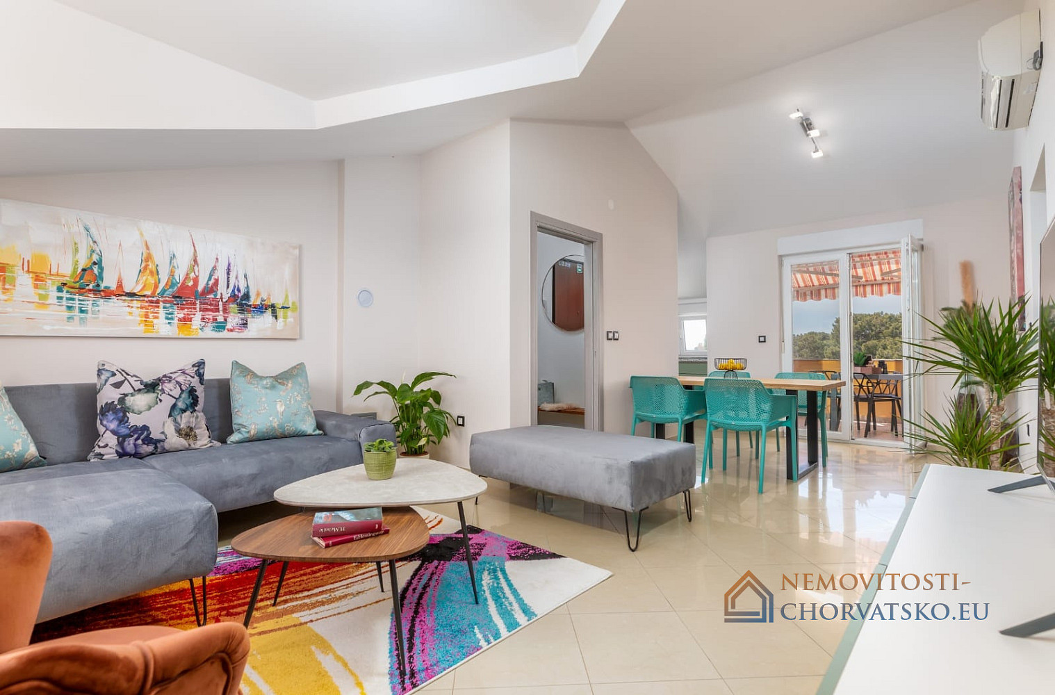 Prodej bytu 2+kk 75 m² – pohled 2