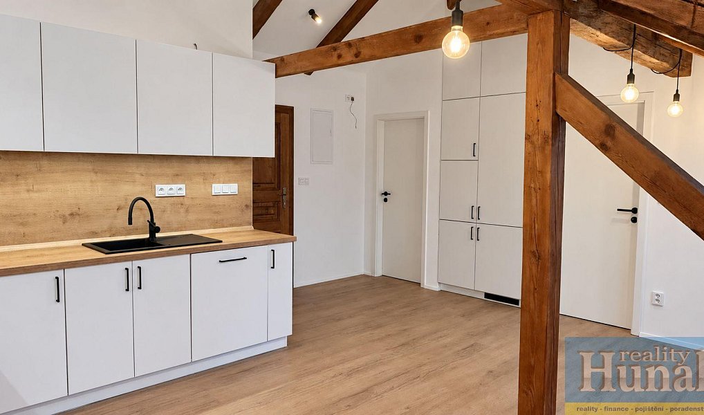 Pronájem bytu 3+kk, 60 m², Pelhřimov