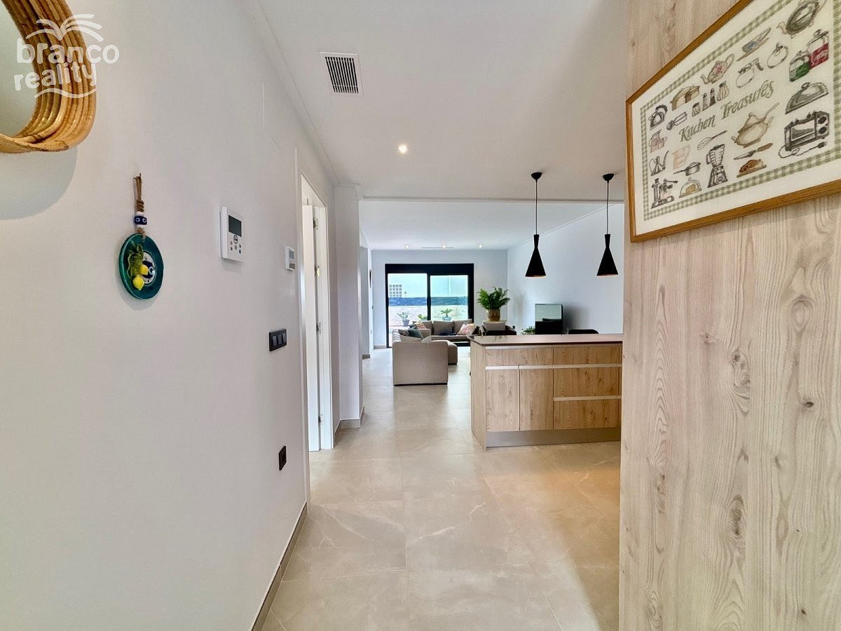 Prodej domu 215 m² s pozemkem 218 m² – pohled 4