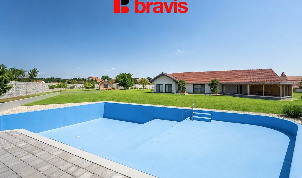 Prodej domu 304 m² s pozemkem 2 869 m², Vítonice – náhled fotky 3