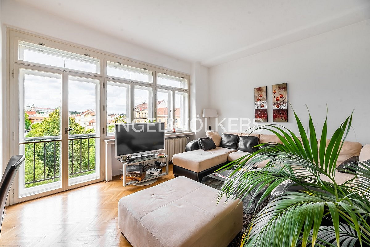 Pronájem bytu 3+kk 98 m²