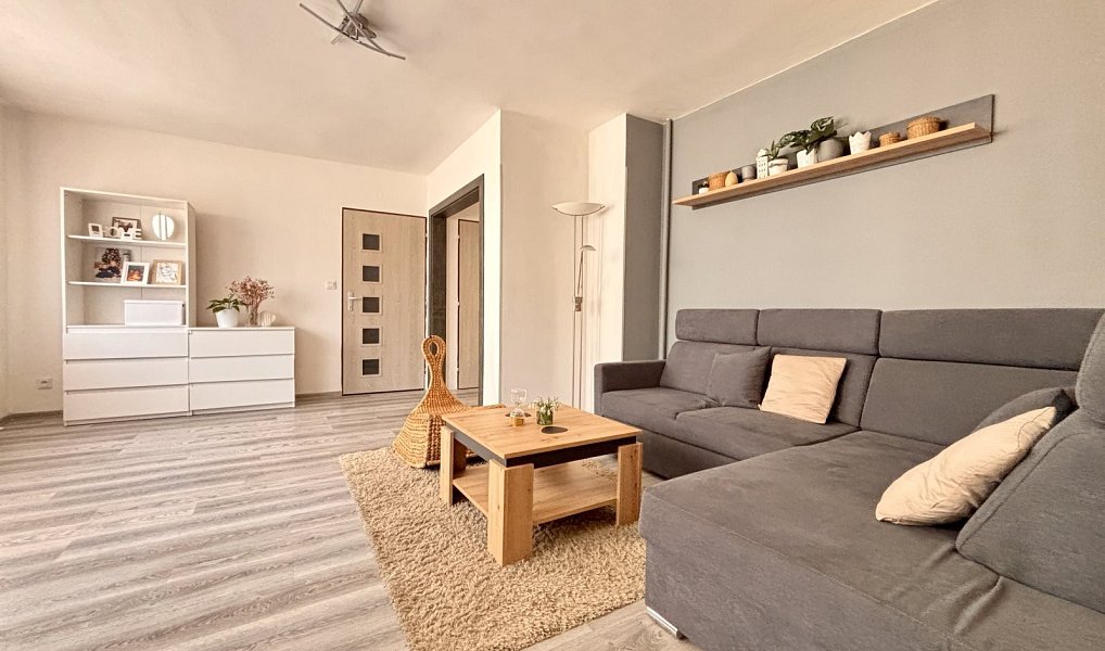 Prodej domu 198 m² s pozemkem 147 m², Rousínov – náhled fotky 30
